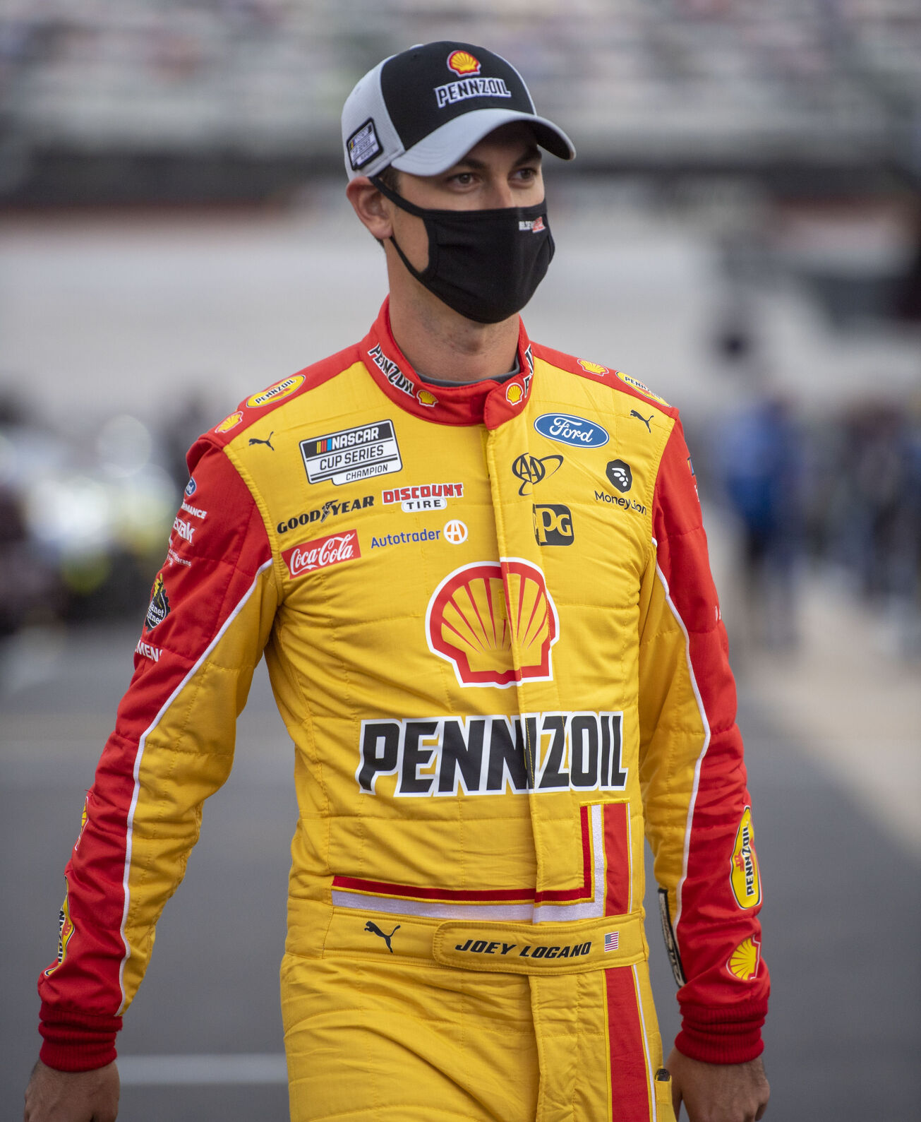 BMS Bass Pro Shops NRA Night Race
